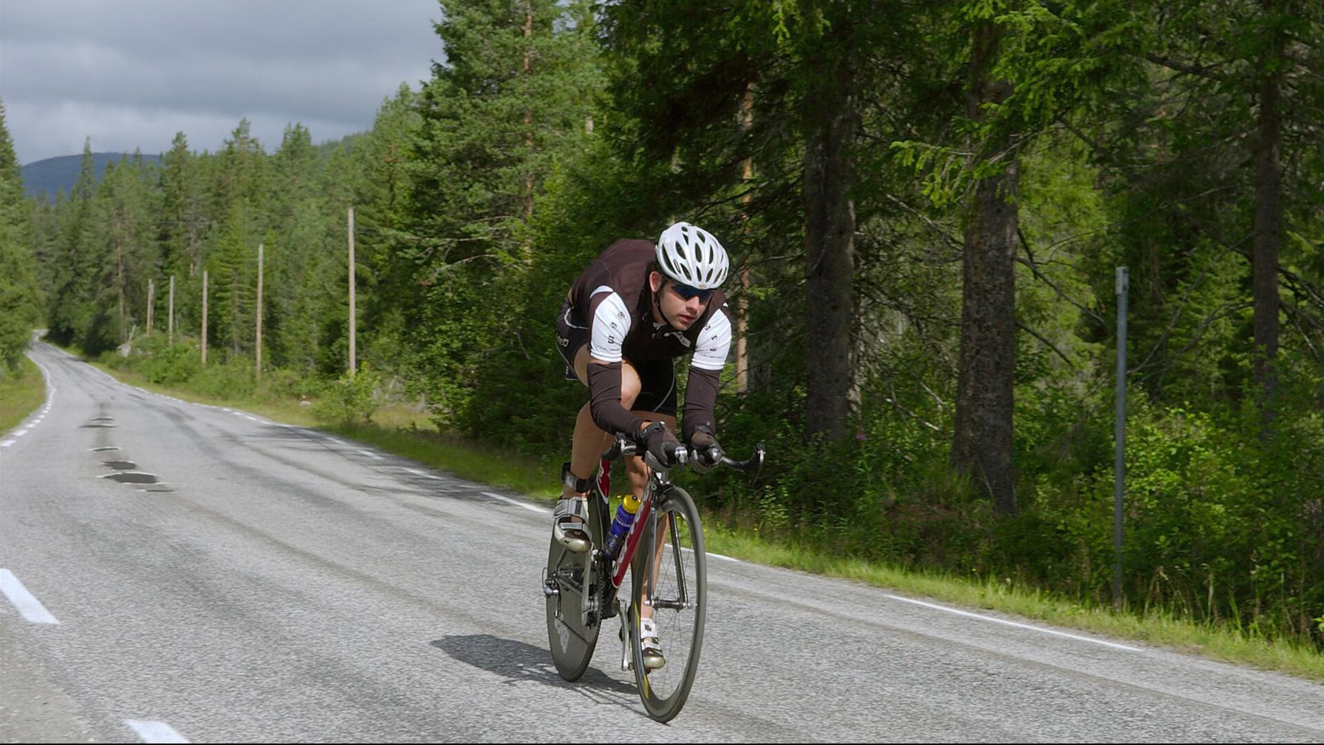 吉尔吉斯斯坦女篮在欧洲预赛中奋战，潜力无限期待突破，吉尔吉斯斯坦现代女子